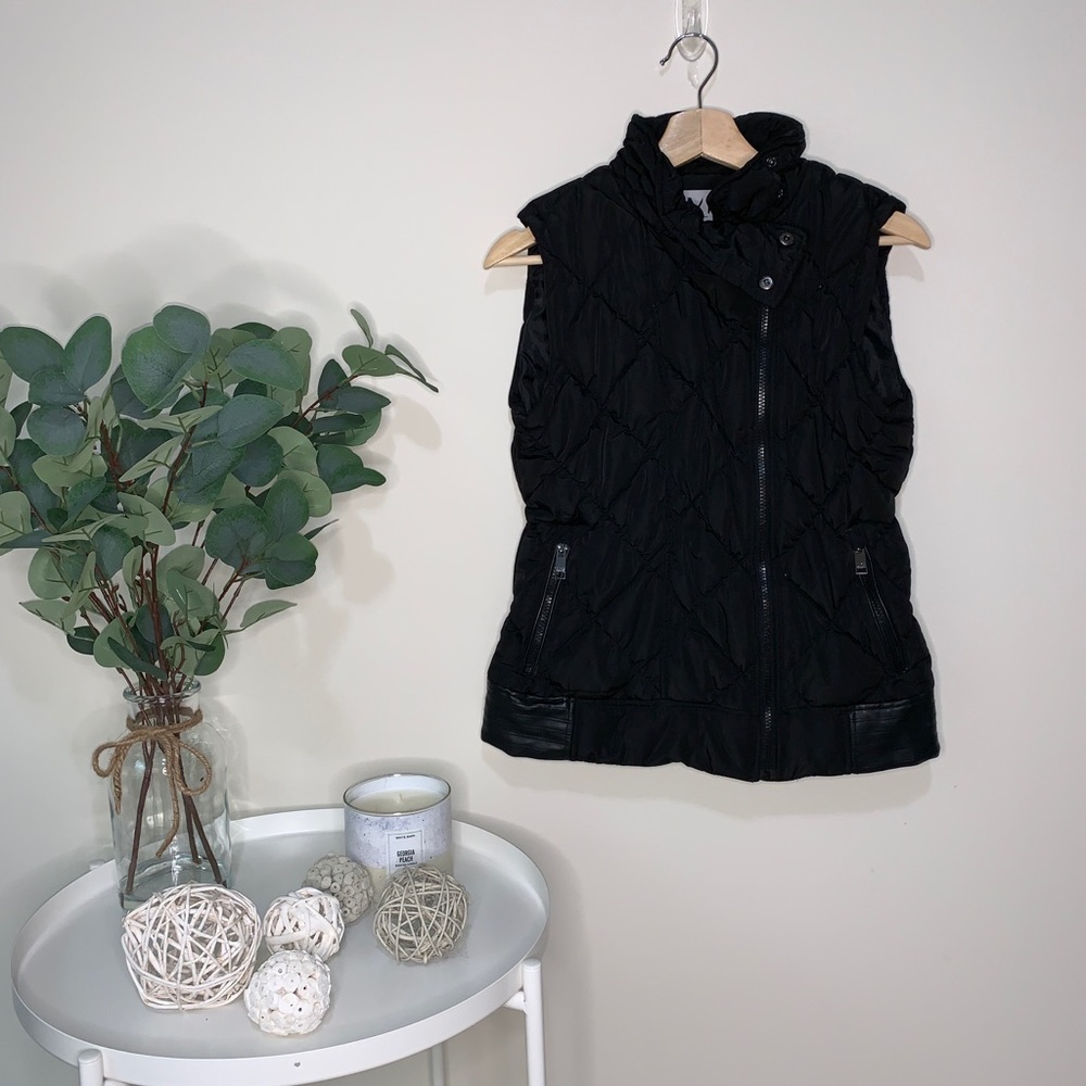 🖤Black Winter Vest🖤